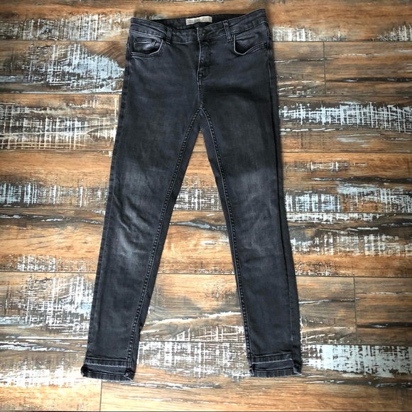 Zara Skinny Jeans - Picture 2 of 5
